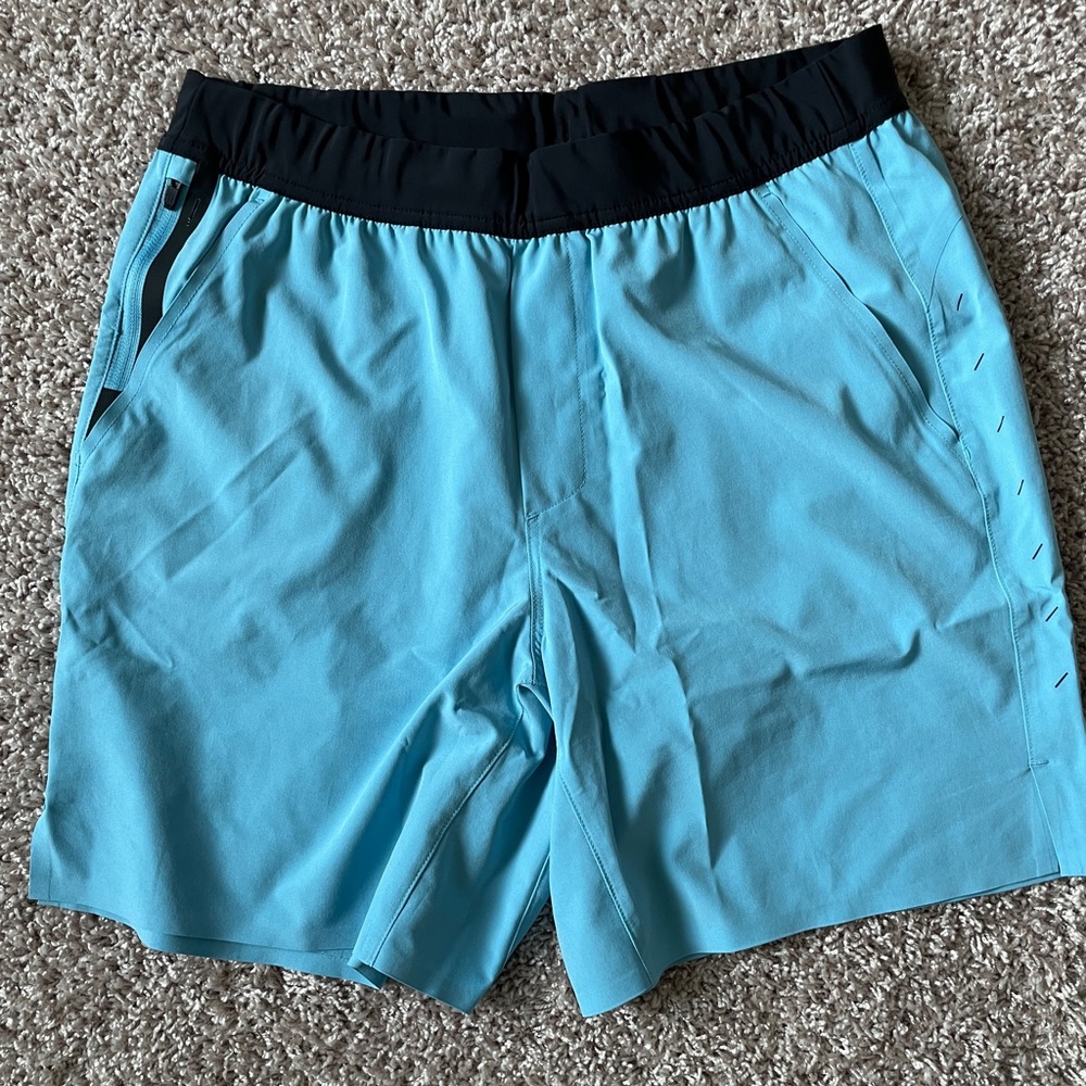 Ten Thousand men’s shorts - Light Blue